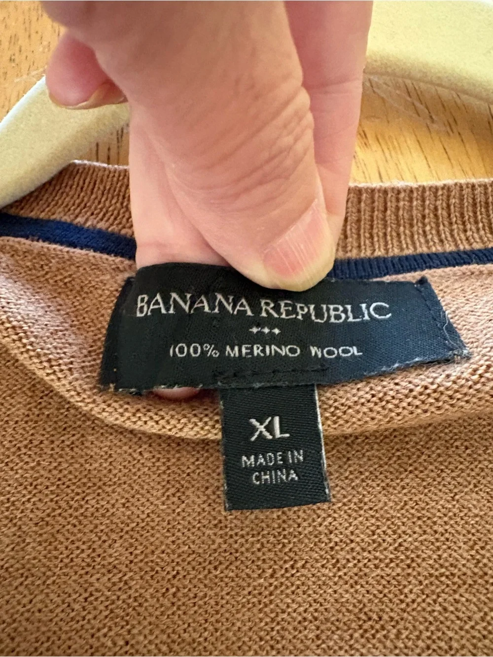 Banana Republic Men's V-Neck Sweater in Warm Camel Brown